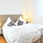 Braviscasa - Ferienresidenz Badnerstrasse Endingen *